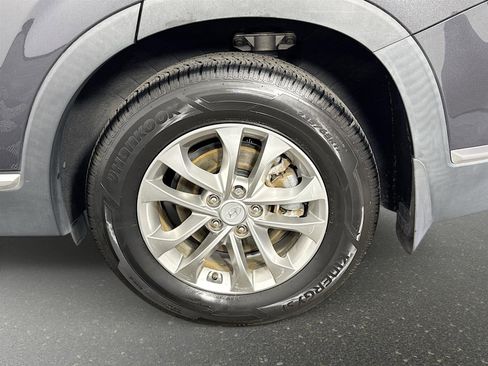 Used 2020 Hyundai Santa Fe SEL image 31