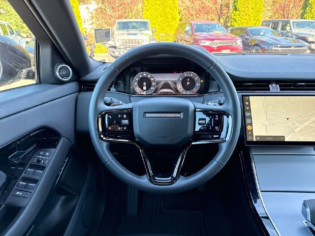 Used 2024 Land Rover Range Rover Evoque S AWD/4WD image 10