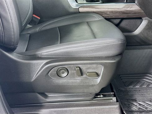 Used 2024 Chevrolet Silverado 3500 LTZ image 24