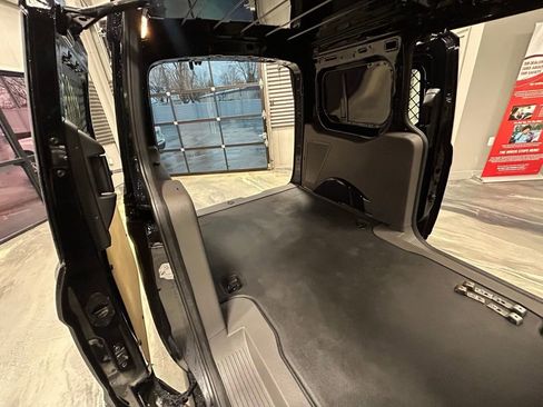 Used 2022 Ford Transit Connect XL image 38