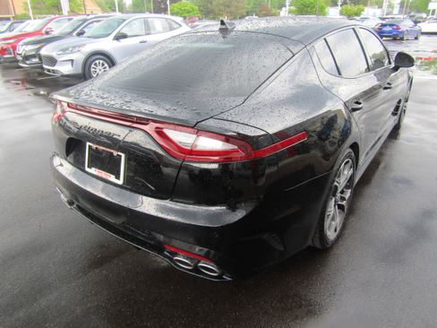 Used 2019 Kia Stinger GT2 AWD/4WD image 5