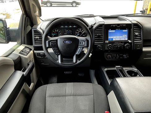 Certified 2018 Ford F150 XL w/ Equipment Group 101A Mid image 5