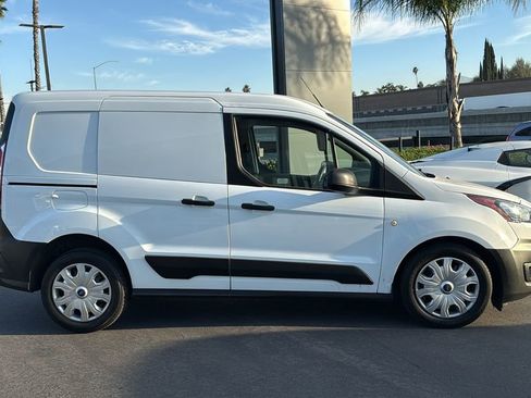 Used 2020 Ford Transit Connect XL image 2