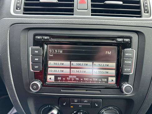 Used 2012 Volkswagen Jetta SE image 14