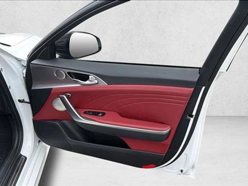 Used 2022 Kia Stinger GT2 w/ Scorpion Package image 17