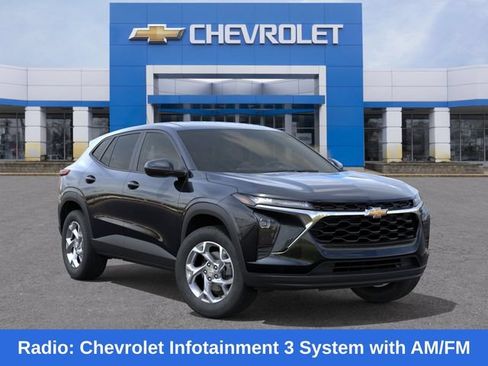 New 2026 Chevrolet Trax LS w/ LS Convenience Package FWD image 8