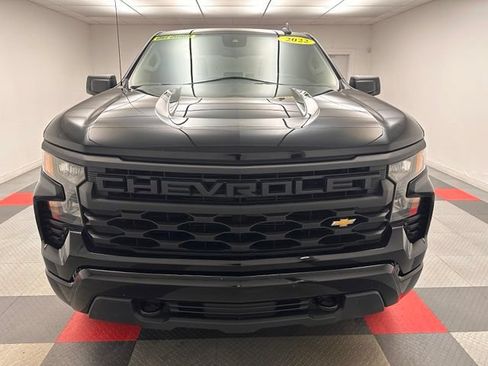 Used 2022 Chevrolet Silverado 1500 Custom AWD/4WD image 2