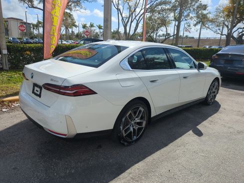 Used 2026 BMW 530i image 5