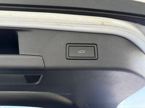 Used 2023 Volkswagen ID.4 Pro S RWD image 22