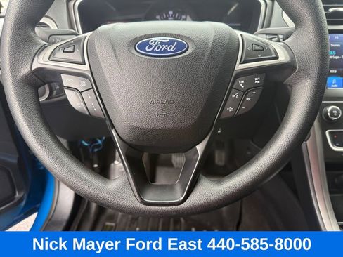 Used 2020 Ford Fusion SE image 11