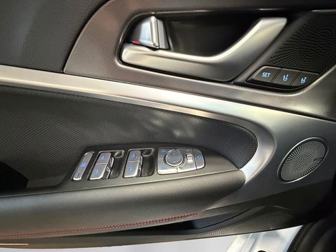 Used 2025 Genesis G70 3.3T Advanced image 18