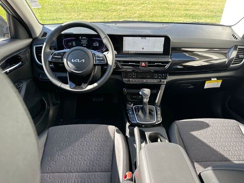 New 2026 Kia Seltos S image 12