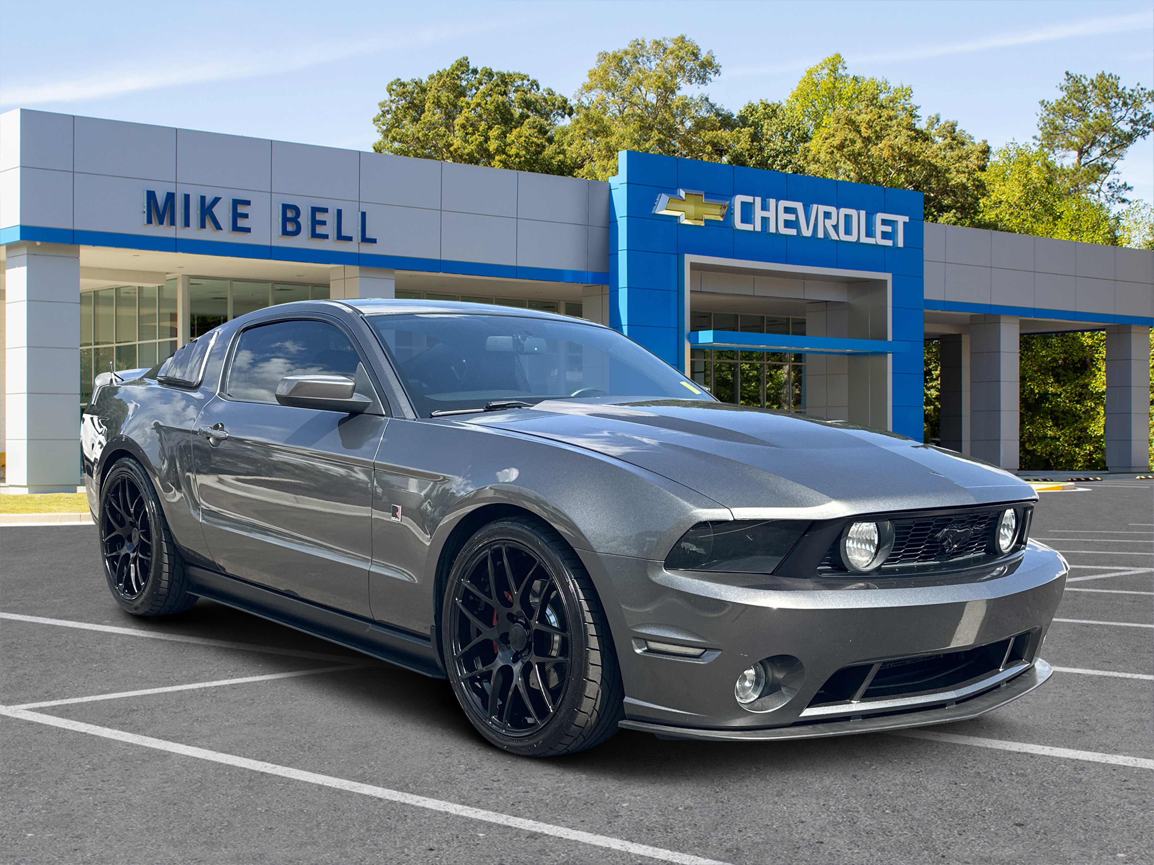Used 2010 Ford Mustang GT RWD image 1