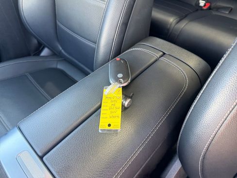 Certified 2024 Mercedes-Benz GLC 300 image 26