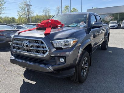 Used 2017 Toyota Tacoma TRD Sport w/ Tow Package