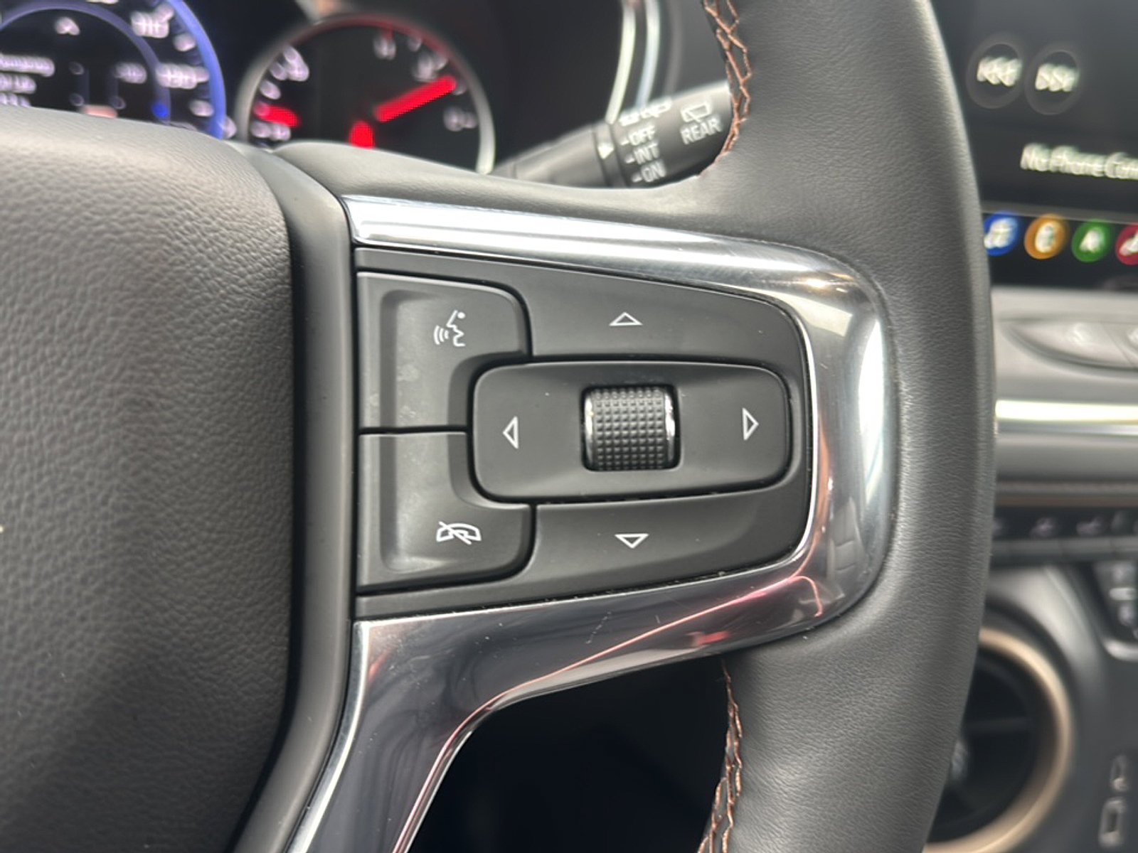 Certified 2023 Chevrolet Blazer Premier w/ Enhanced Convenience Package AWD/4WD image 35