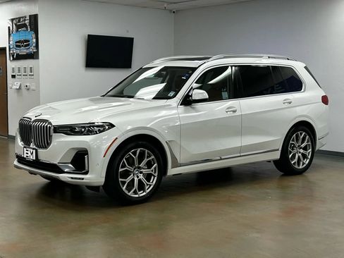 Used 2019 BMW X7 xDrive40i w/ Parking Assistance Package AWD/4WD image 4