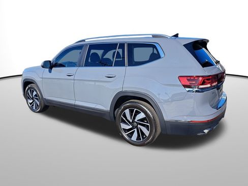New 2025 Volkswagen Atlas SEL image 8