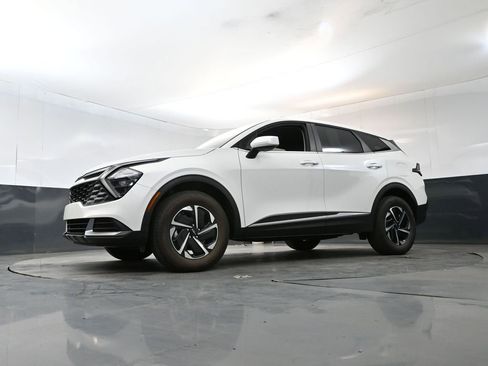 Used 2023 Kia Sportage LX AWD/4WD image 20