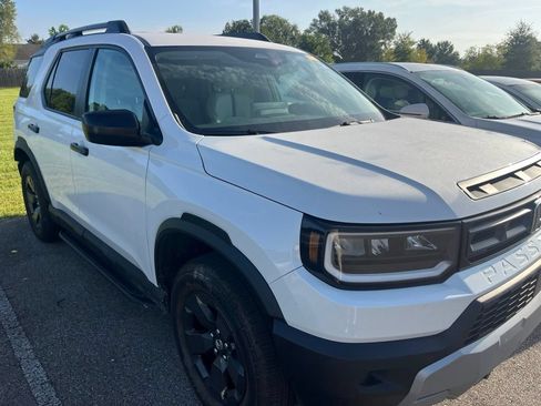 Certified 2026 Honda Passport RTL image 2