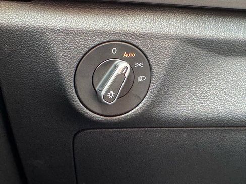 New 2025 Volkswagen Jetta SE image 23