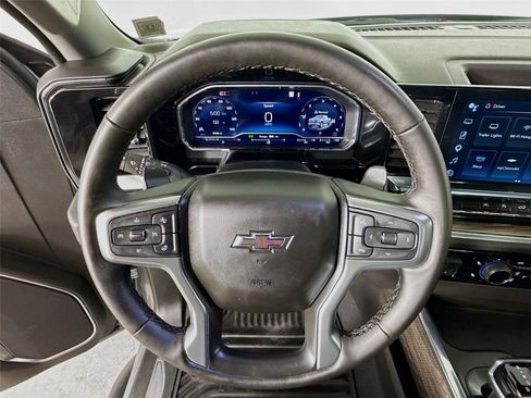 Used 2025 Chevrolet Silverado 1500 RST AWD/4WD image 13