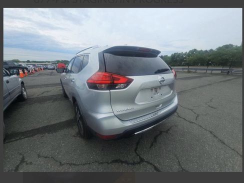 Used 2017 Nissan Rogue SL w/ SL Premium Package AWD/4WD image 3
