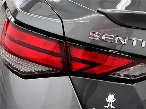 New 2025 Nissan Sentra SR w/ SR Premium Package FWD image 36