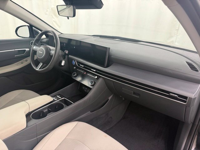 Used 2026 Hyundai Sonata SEL FWD image 14