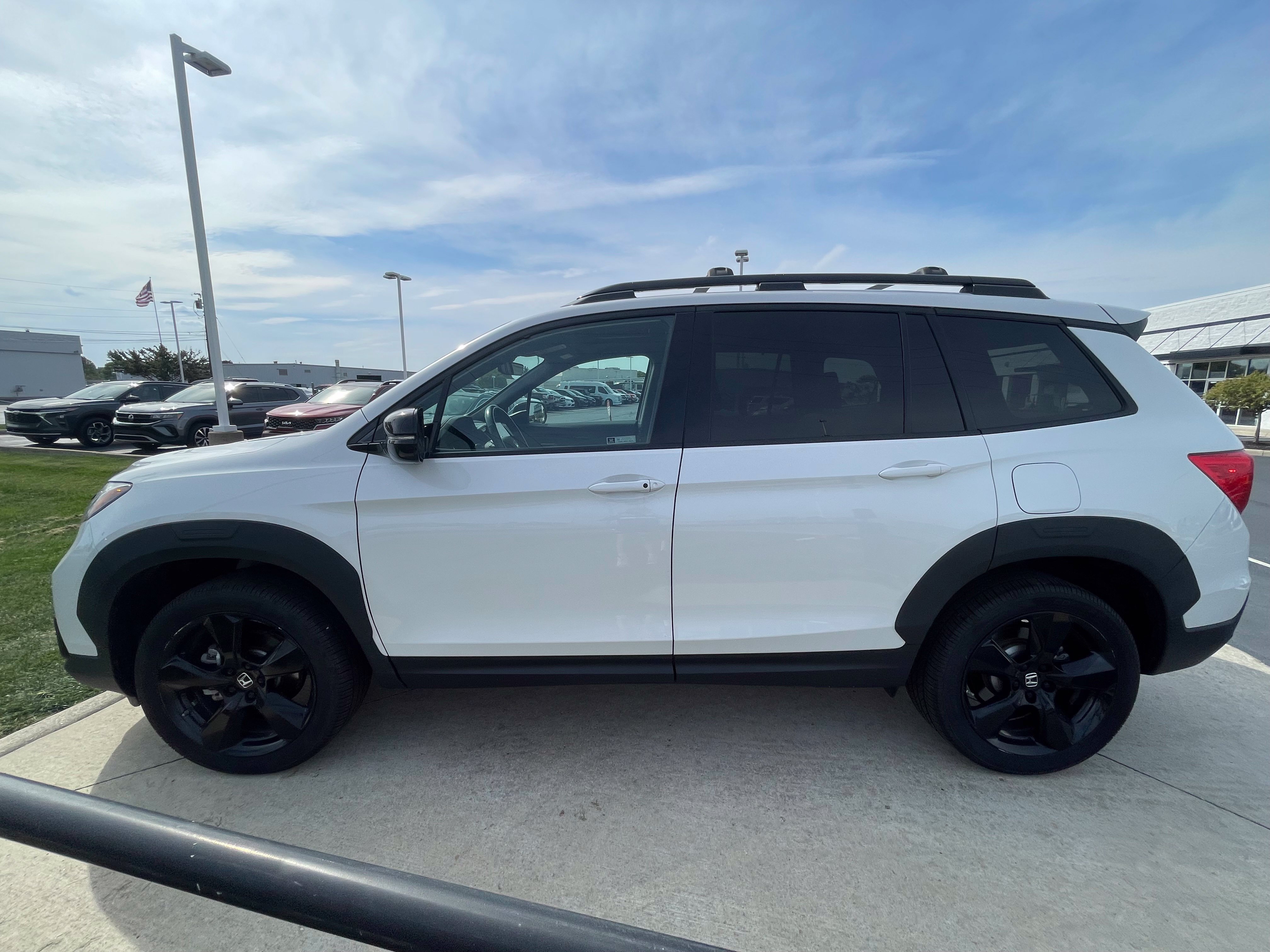 Used 2021 Honda Passport Elite image 4