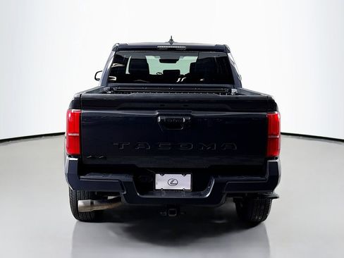 Used 2025 Toyota Tacoma TRD Sport AWD/4WD image 6