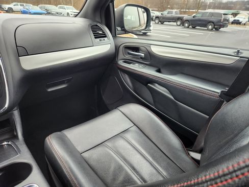 Used 2020 Dodge Grand Caravan GT image 19