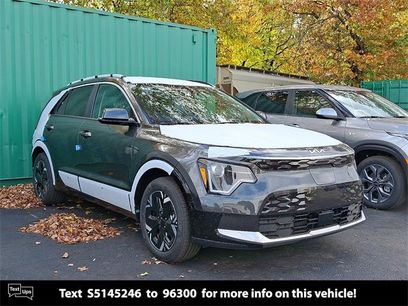 New 2025 Kia Niro Wind