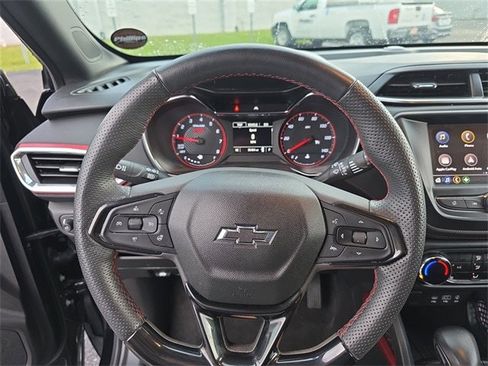 Used 2023 Chevrolet TrailBlazer RS image 11