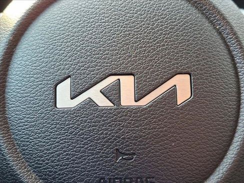 Used 2024 Kia Soul LX FWD image 13