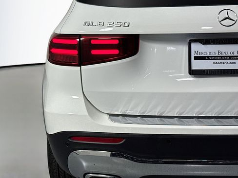 New 2026 Mercedes-Benz GLB 250 image 14