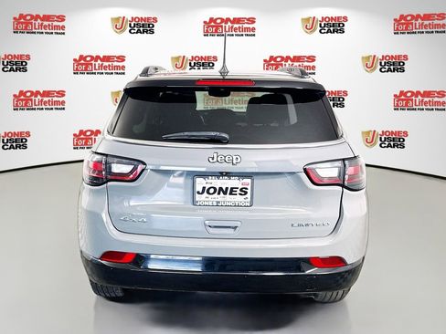 Used 2022 Jeep Compass Limited w/ Elite Group AWD/4WD image 18