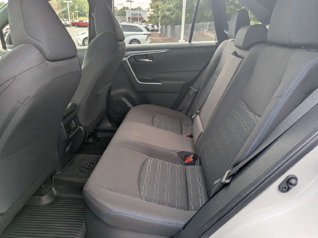 Certified 2023 Toyota RAV4 SE w/ Convenience Package AWD/4WD image 17