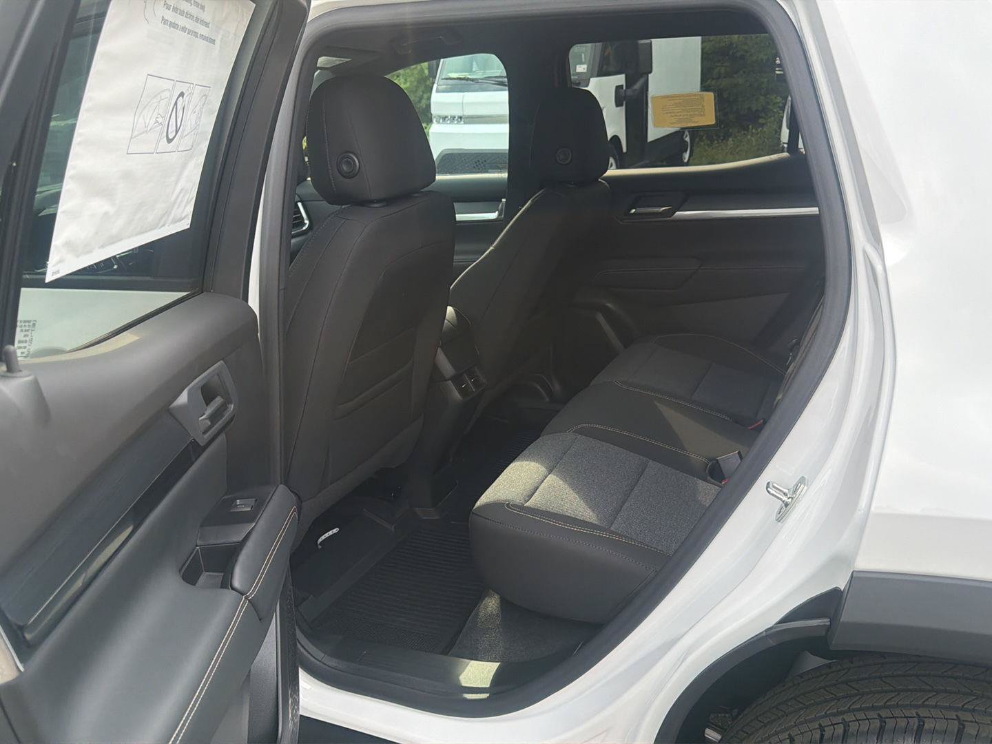 New 2027 GMC Terrain Elevation w/ LPO, Floor Liner Package AWD/4WD image 11