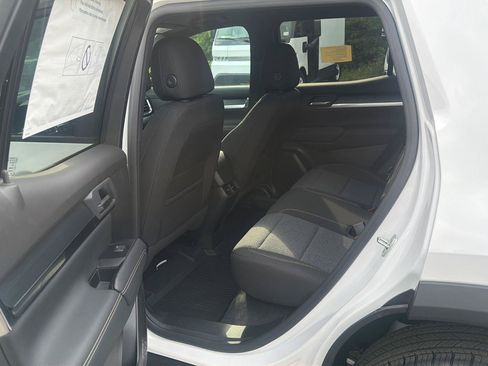 New 2027 GMC Terrain Elevation w/ LPO, Floor Liner Package AWD/4WD image 11