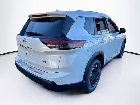 New 2026 Nissan Rogue SV image 5