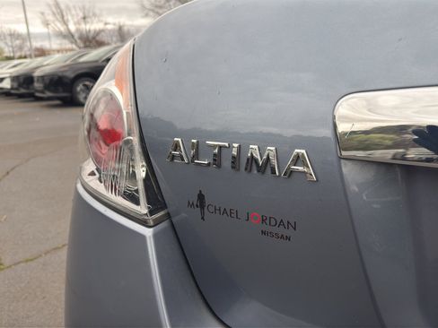 Used 2010 Nissan Altima 2.5 S w/ Convenience Pkg image 14