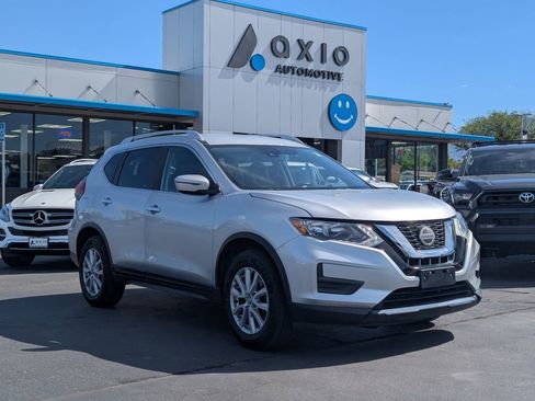 Used 2020 Nissan Rogue SV AWD/4WD image 1