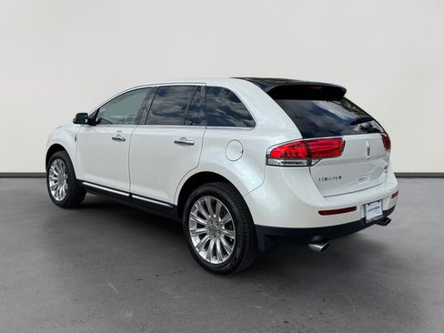 Used 2014 Lincoln MKX Base w/ Equipment Group 102A image 3