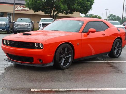 Used 2019 Dodge Challenger R/T Scat Pack RWD image 32