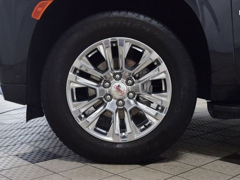 Used 2024 GMC Yukon XL Denali w/ Advanced Technology Package AWD/4WD image 29