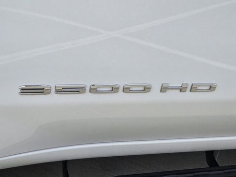 Used 2022 GMC Sierra 3500 SLT w/ Gooseneck/5TH Wheel Package image 12