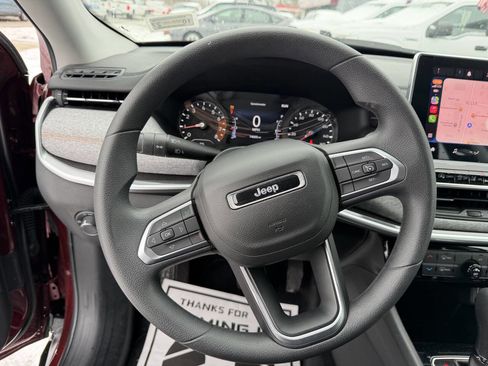 Used 2022 Jeep Compass Sport image 21