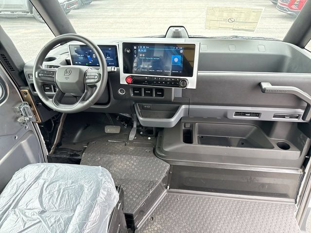 Used 2024 Chevrolet Brightdrop 400 w/ Commercial Equipment Package AWD/4WD image 42