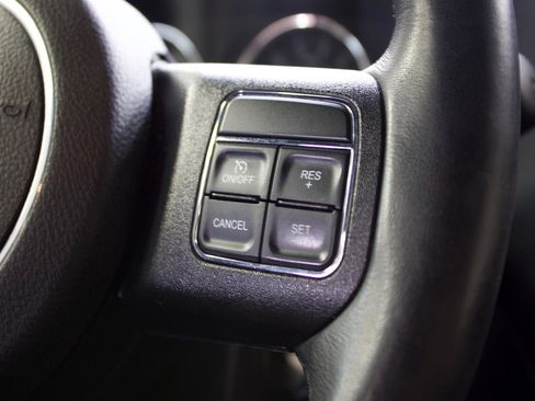 Used 2018 Jeep Wrangler Unlimited Sport w/ Connectivity Group AWD/4WD image 38